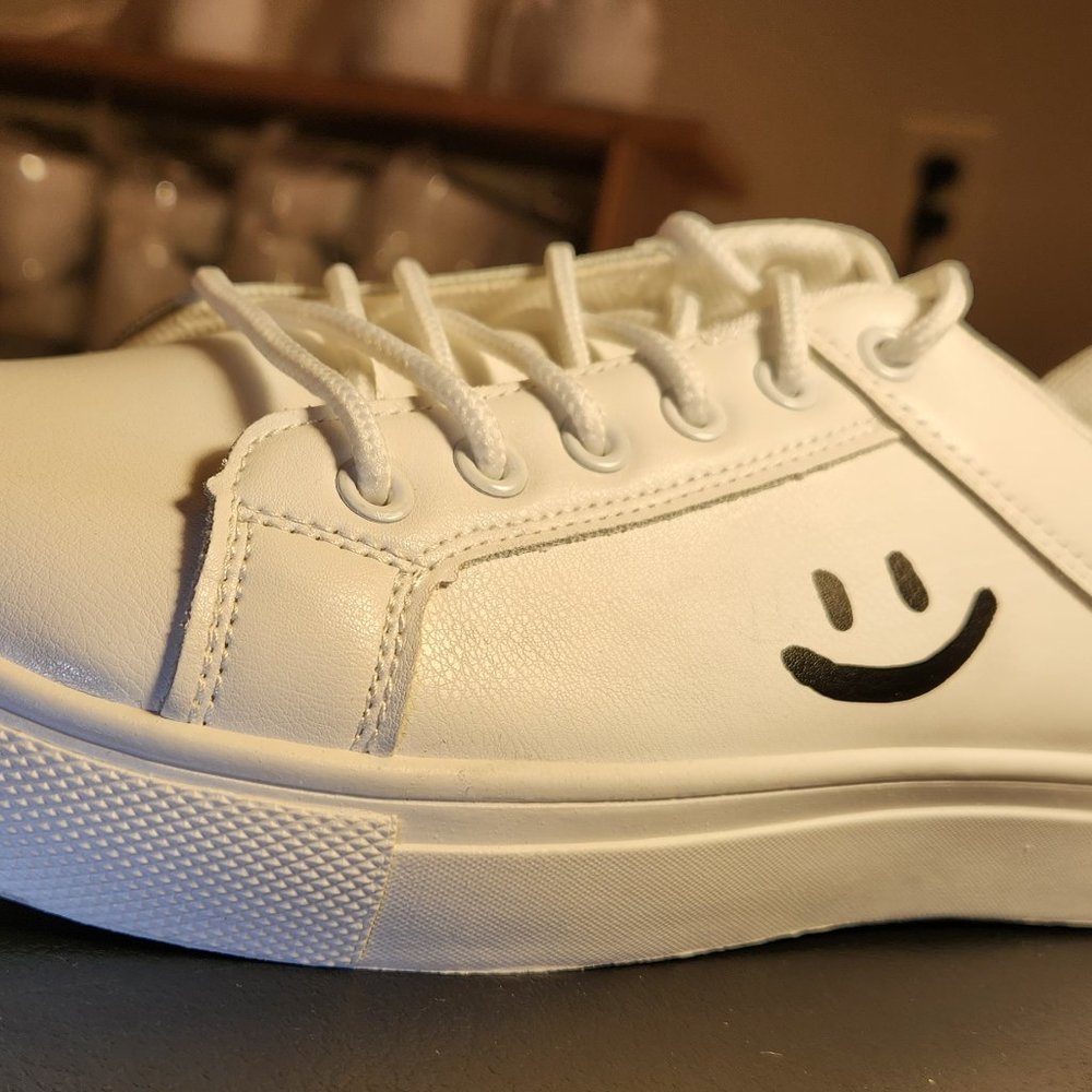 Kalea Face Shoes (Happy)